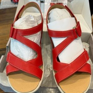 NEW Revere orthotic friendly sandal